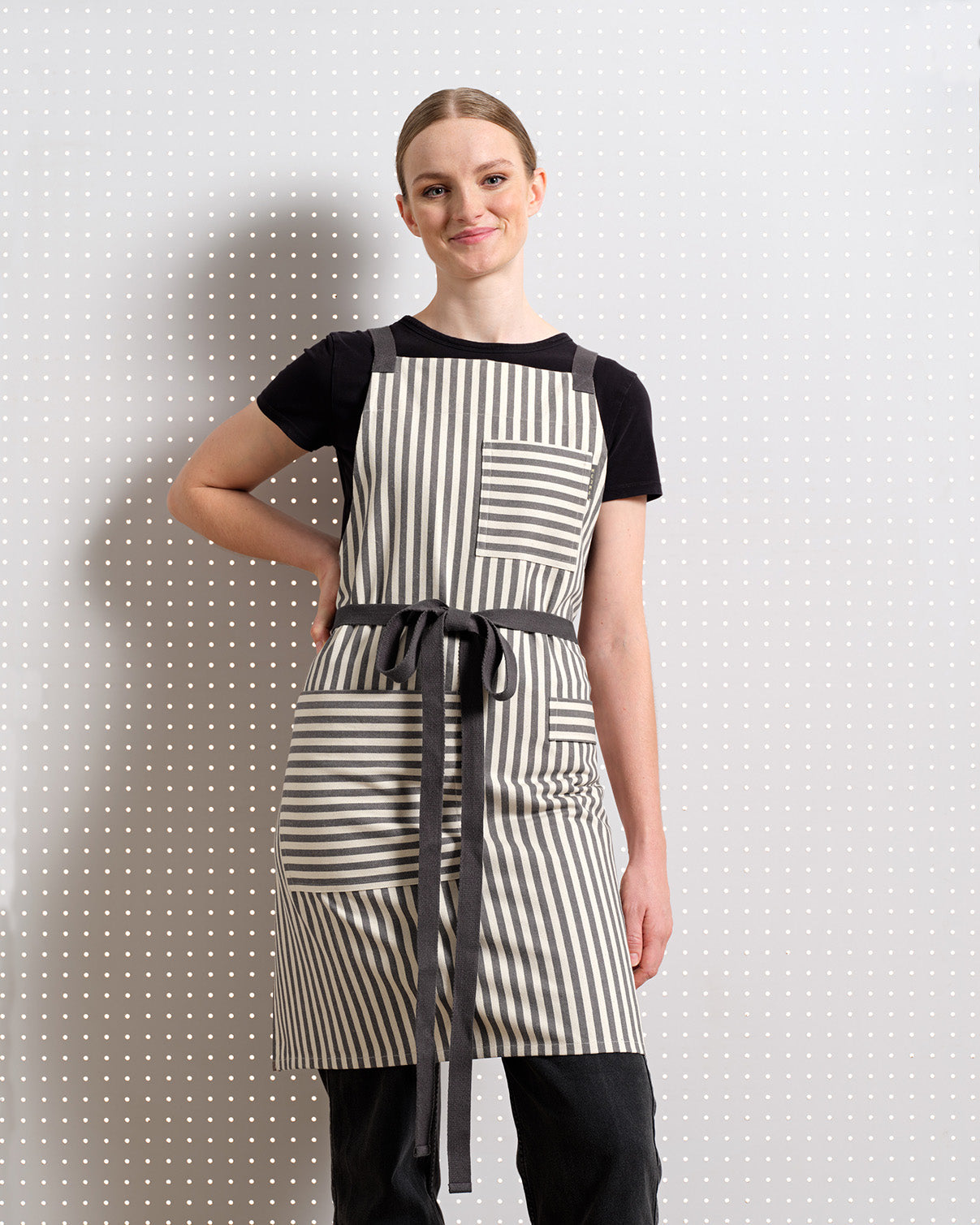 Cross back Apron with pockets Striped