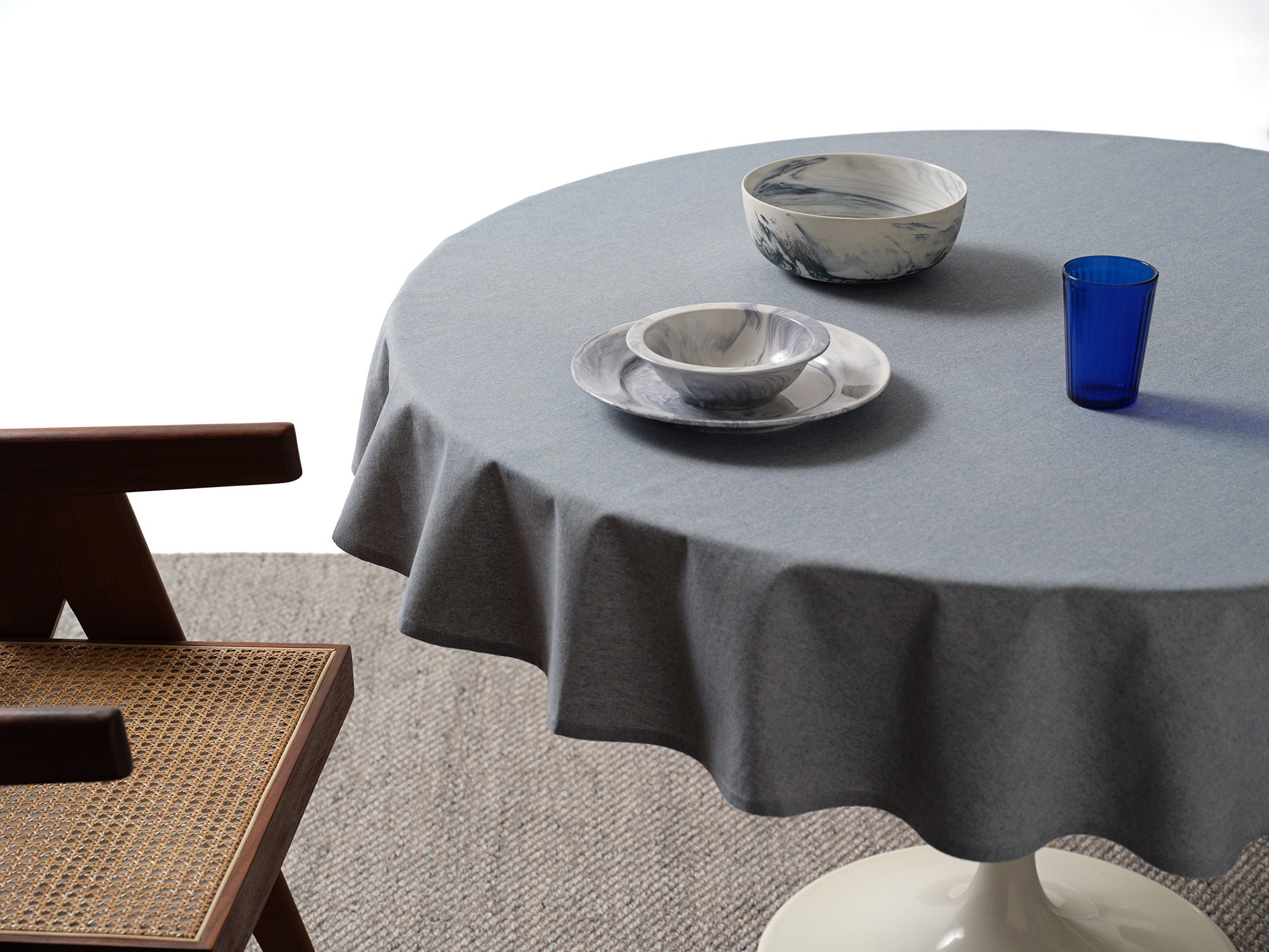 round tablecloth
