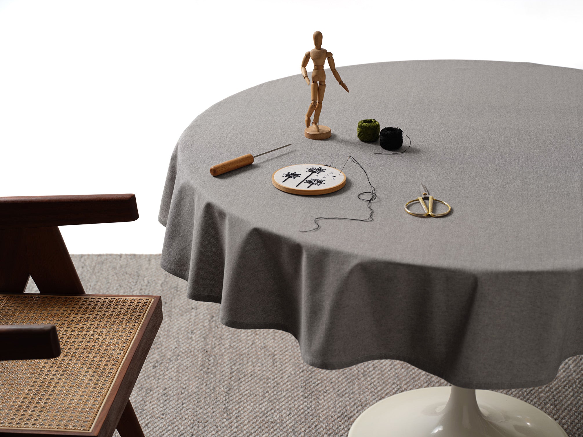round tablecloth