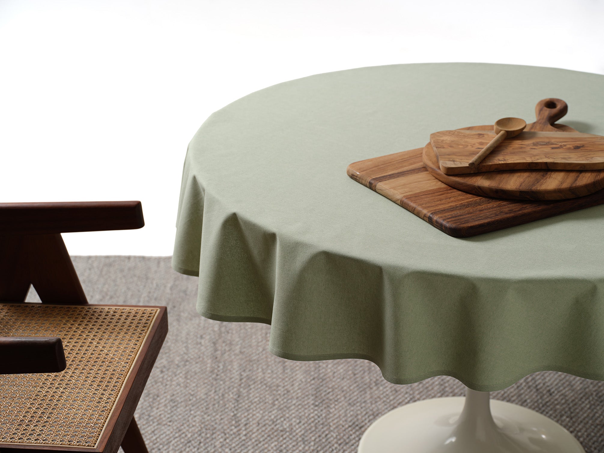 round tablecloth