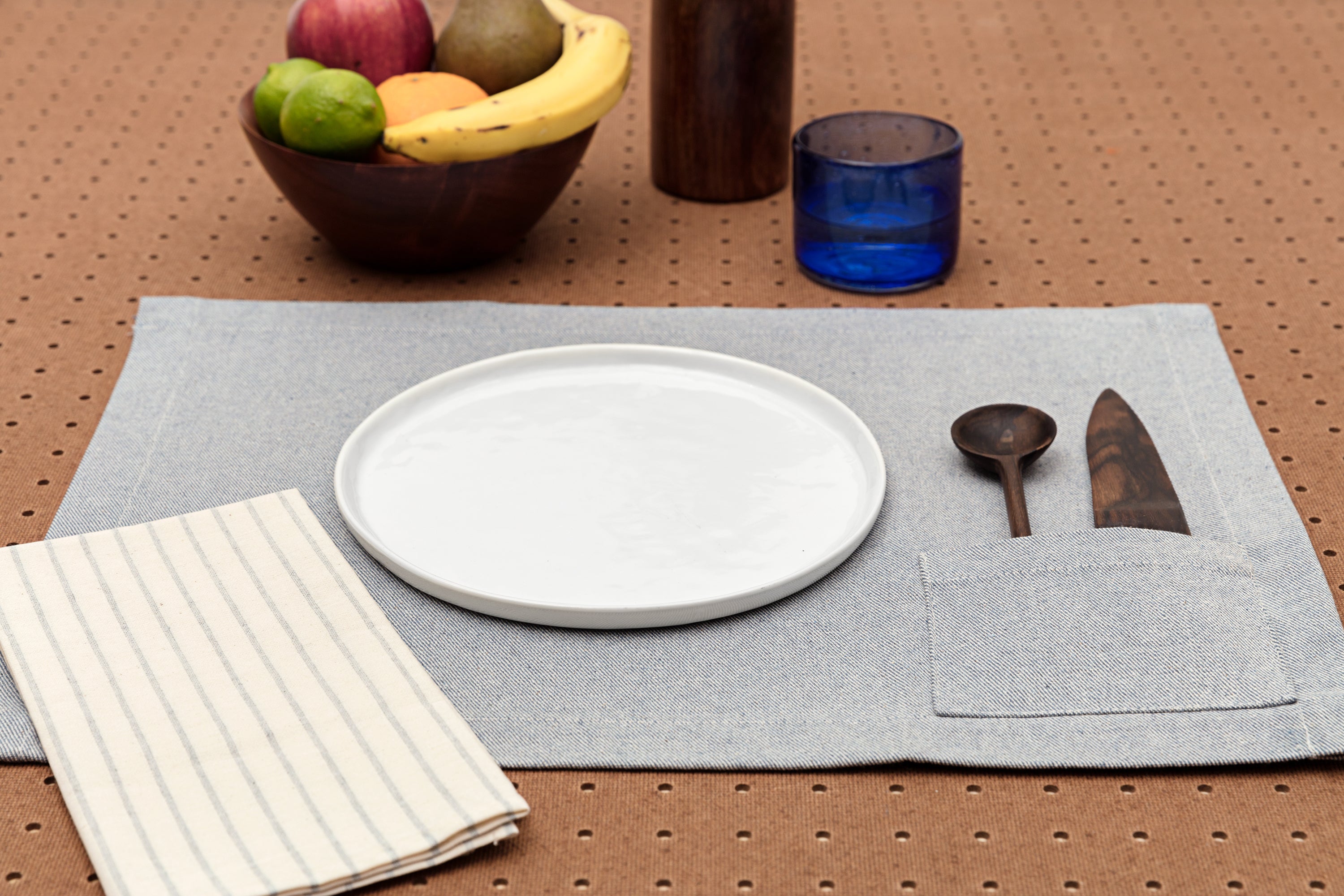 Placemats & Napkins Bundle: Placemats with Pockets + Cloth Napkins / Set of 4