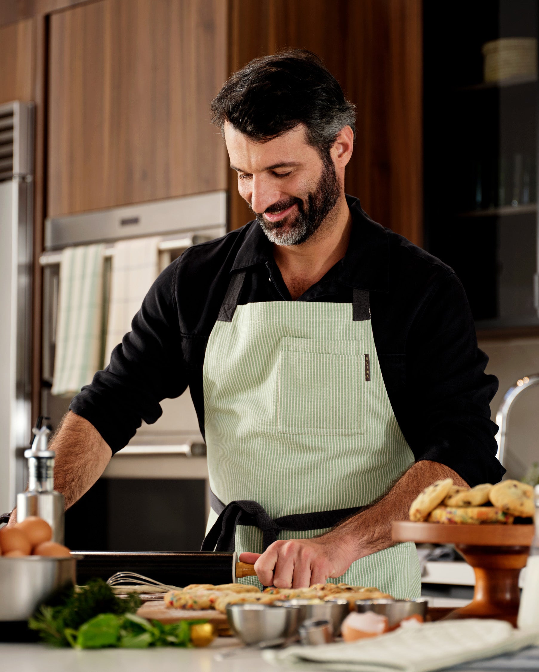 Bib Apron with Pockets