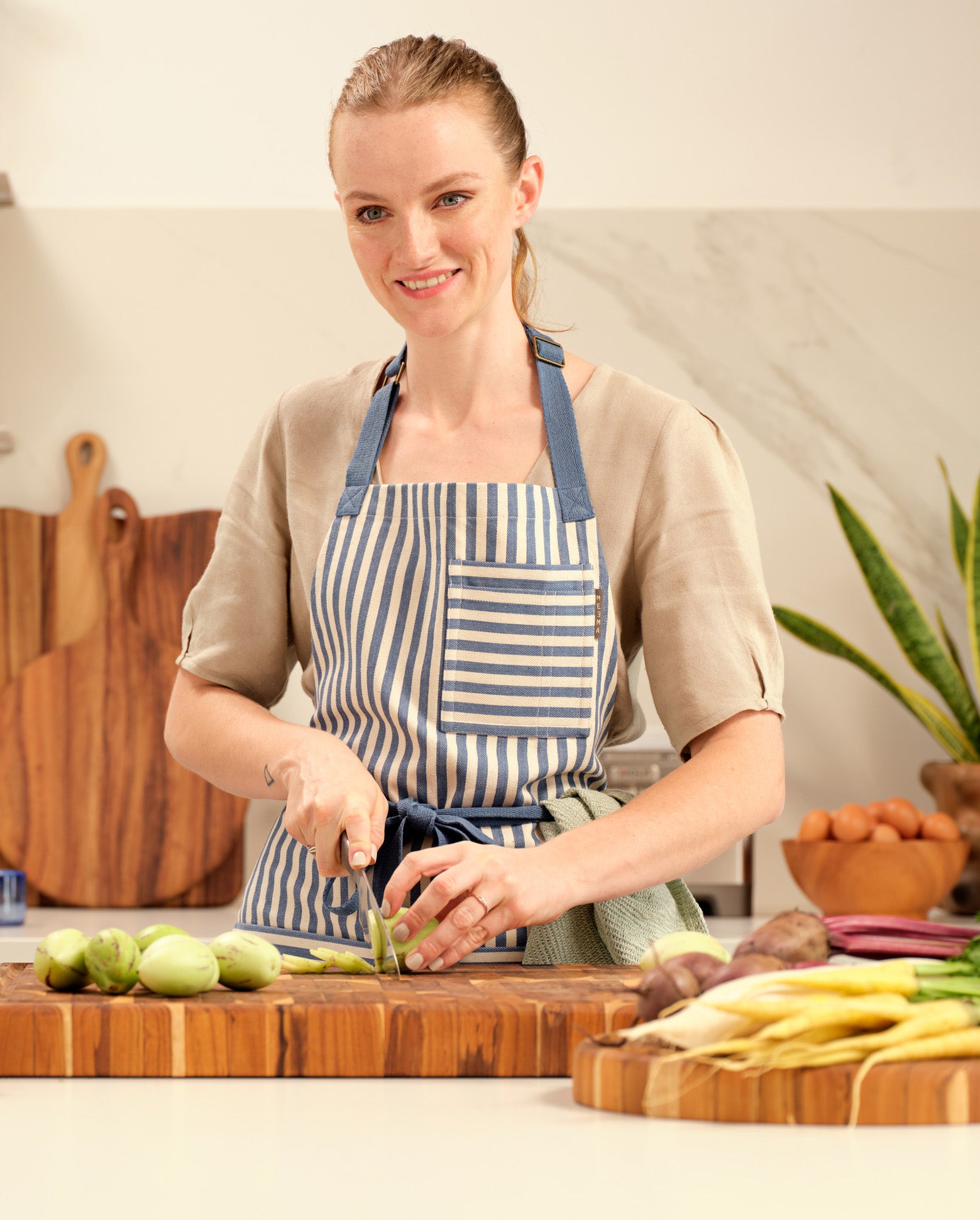 Bib Apron with Pockets